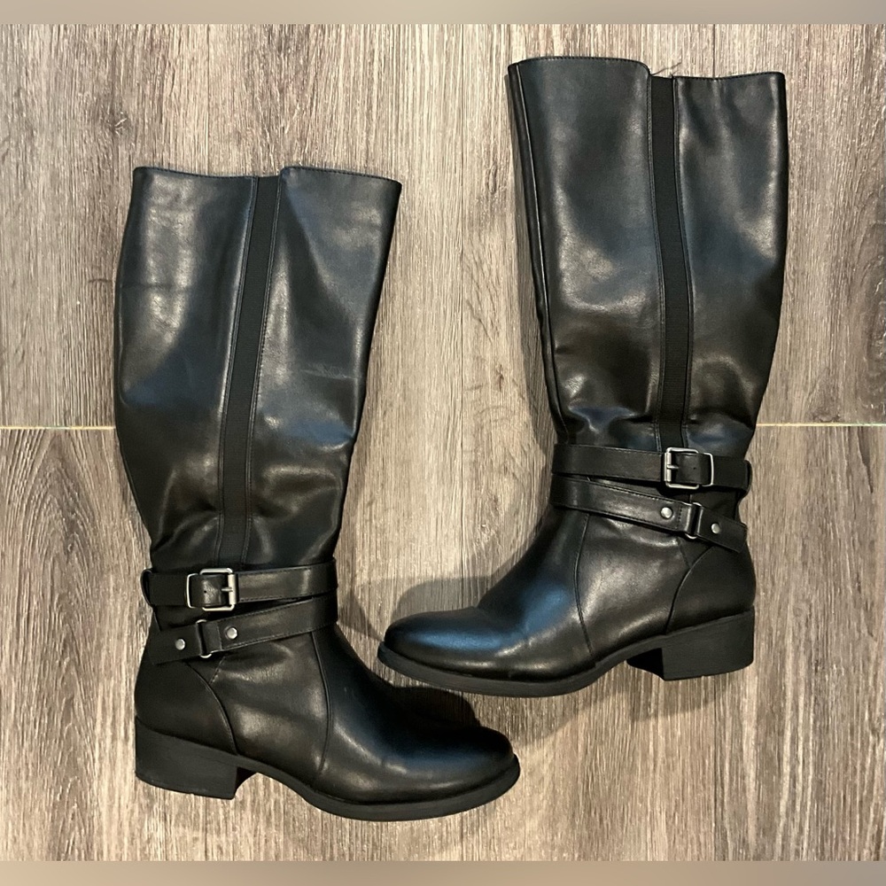 Black Knee-High Leather Boots with Buckle- Size 7.5